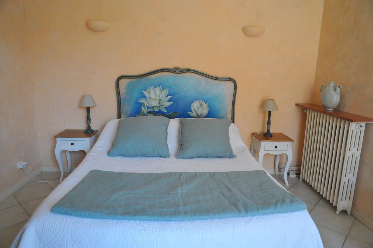 Villa Valflor Chambres D'Hotes Et Appartements Marsella Exterior foto